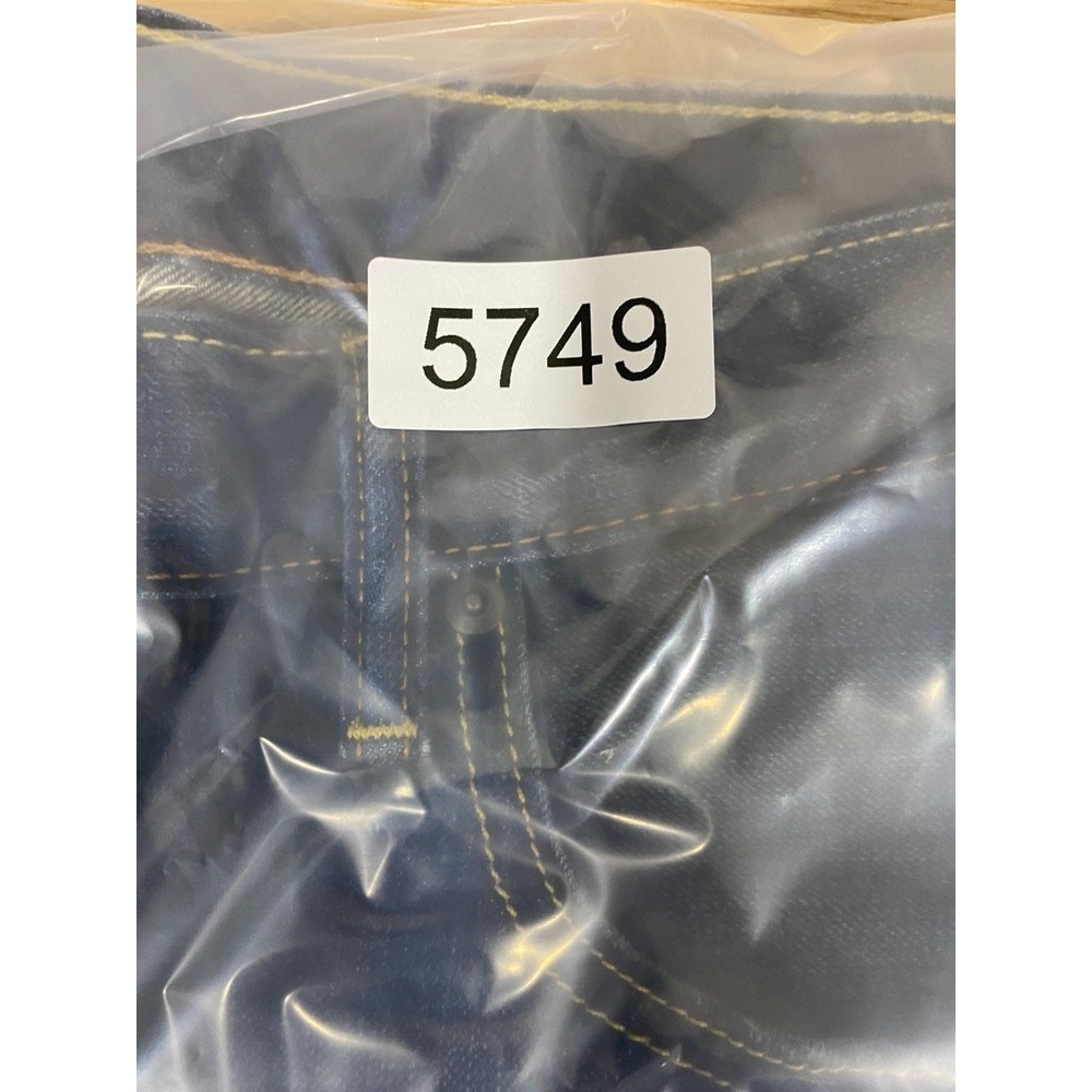 Levi's Jeans Shorts Mens 34 Blue 569 Loose‎ Straight Denim Jorts Medium Wash - Picture 11 of 11